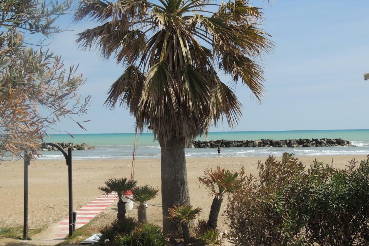 Interno 132 Appartement Porto San Giorgio Buitenkant foto